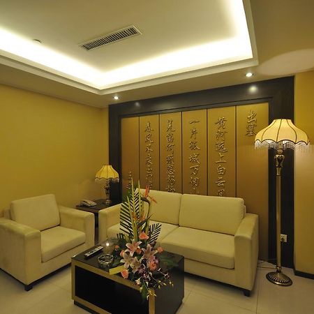 Kingtown Hotel Hongmei Şanghay Dış mekan fotoğraf