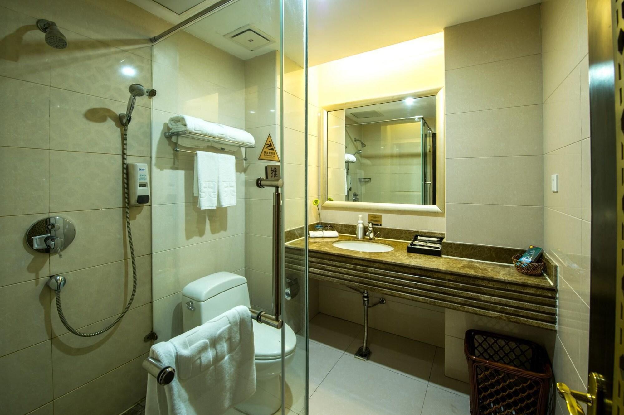Kingtown Hotel Hongmei Şanghay Dış mekan fotoğraf