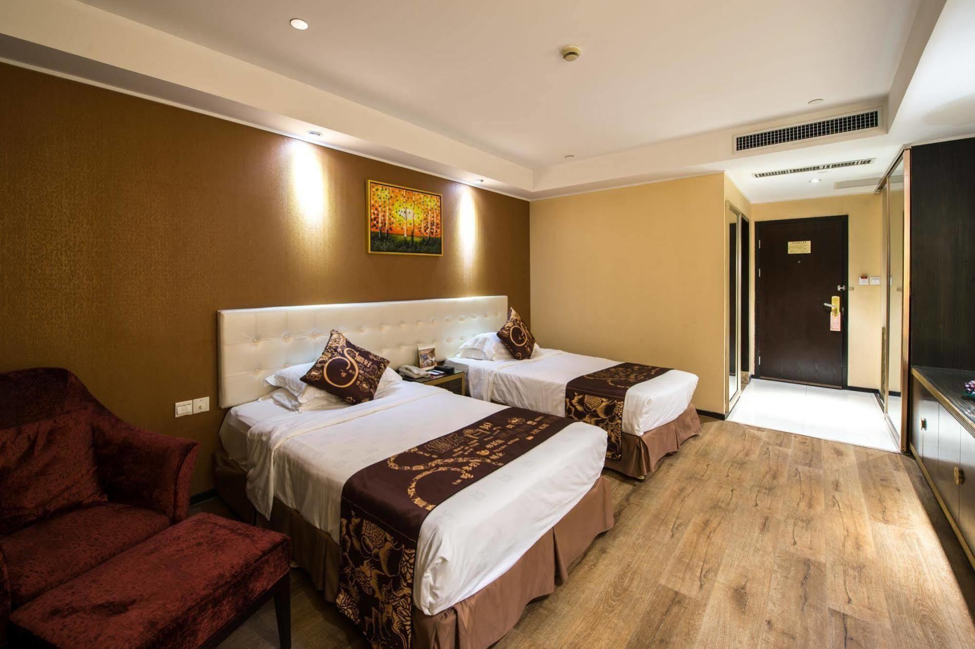 Kingtown Hotel Hongmei Şanghay Dış mekan fotoğraf